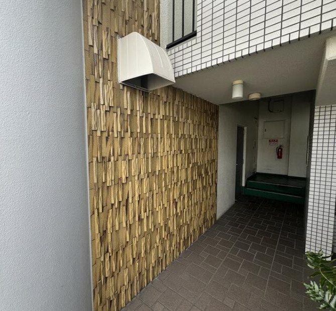 伊丹市瑞穂町　パークハイツの玄関