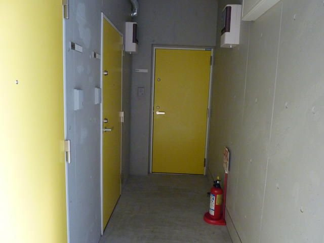 中野区大和町１丁目の賃貸マンションの玄関