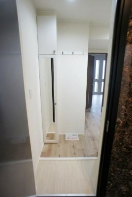 【玄関】 | ラシーネ西荻南