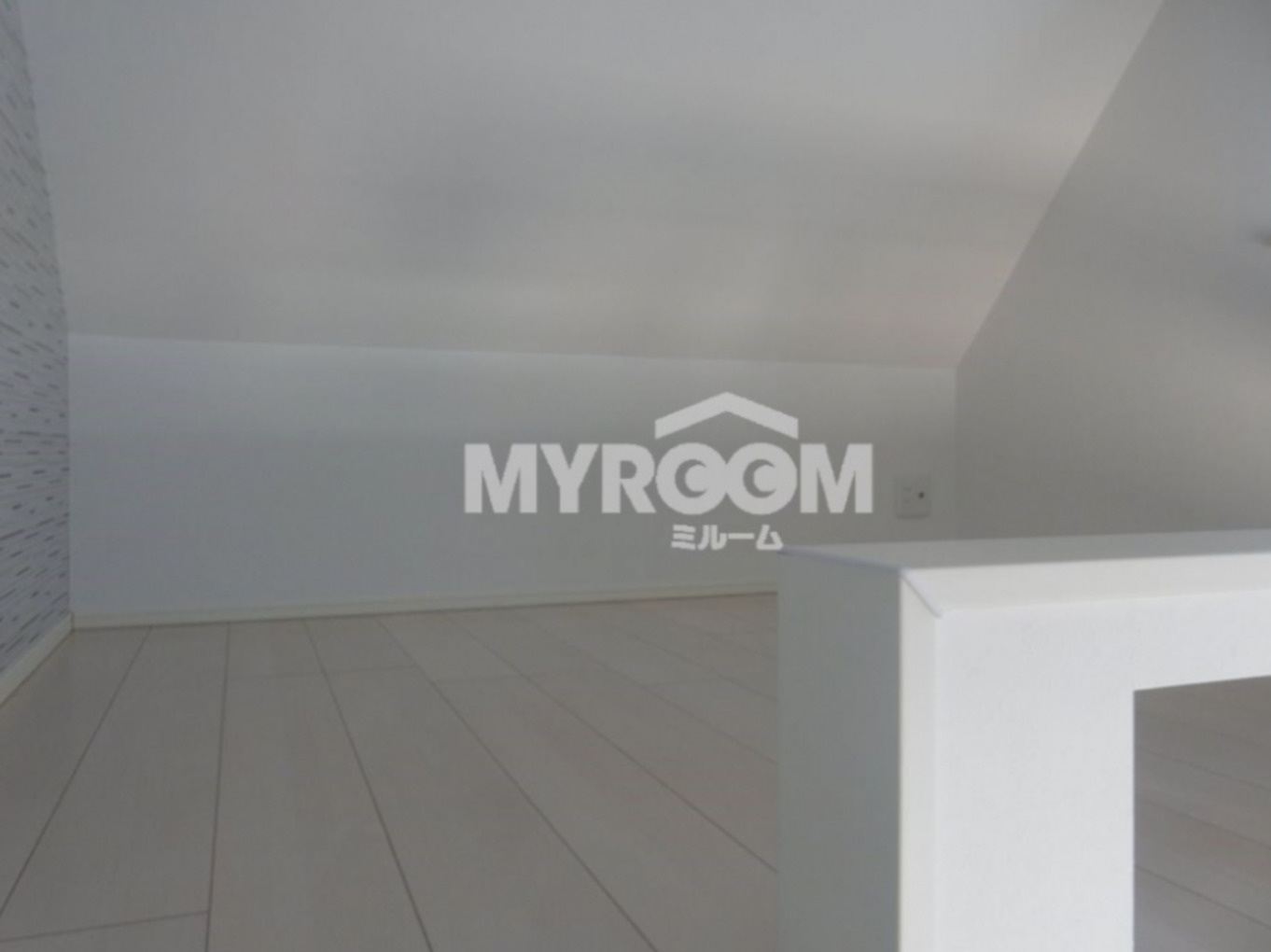 ａｖｅｎｉｒ永福(アヴニールエイフク) の寝室|窓付きのロフト部屋もあり