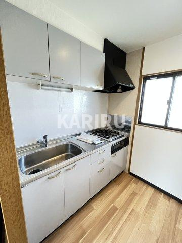 メゾンshinmoriのキッチン|コンパクトなキッチンで掃除もラクラク