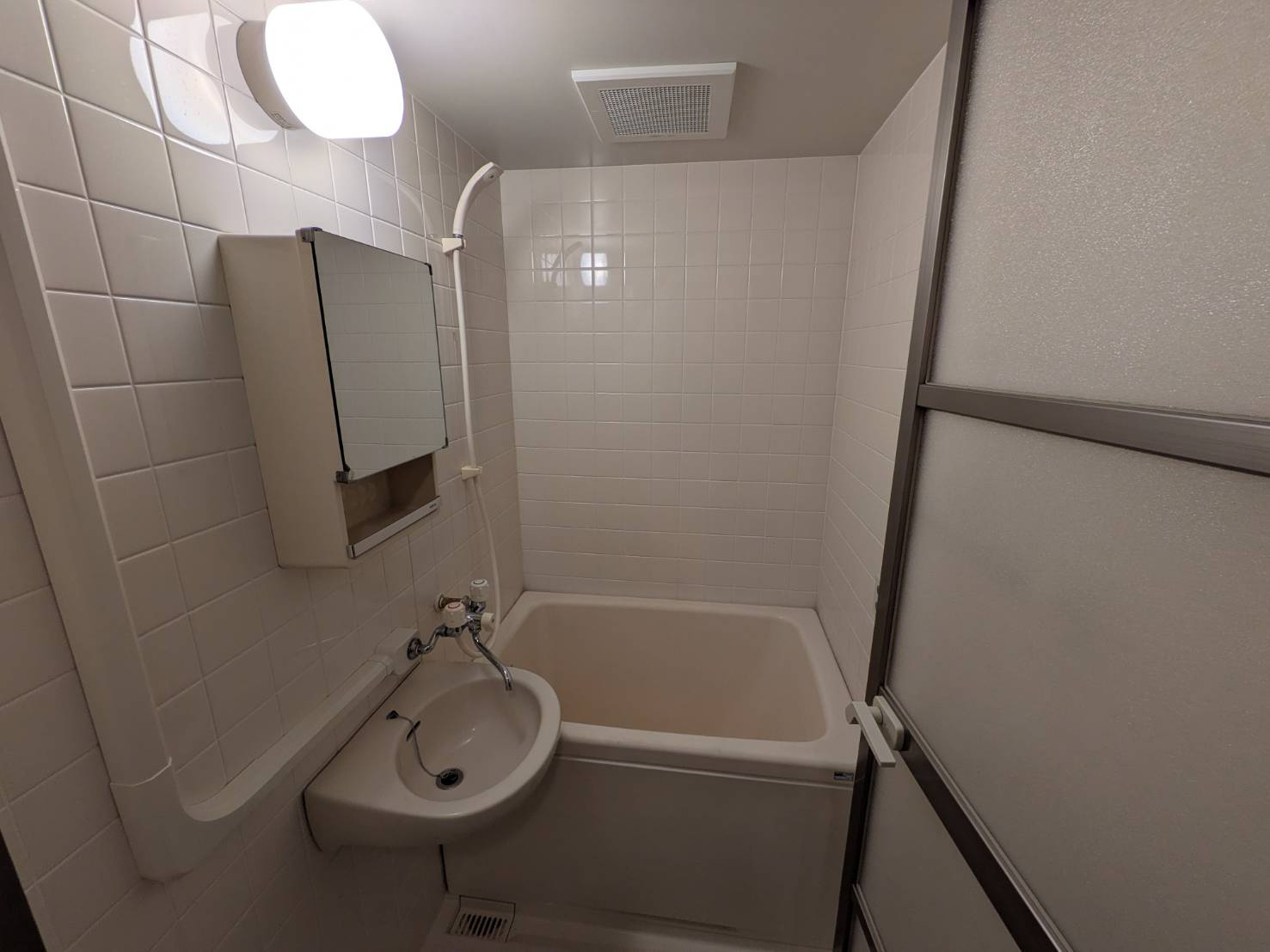 ハイリードセイフウの浴室