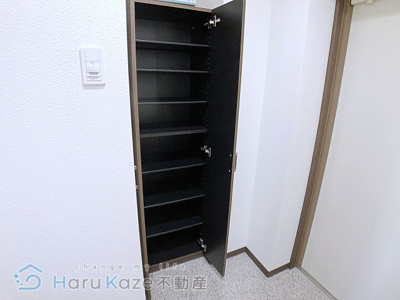 【玄関】 | ニンフェンブルグ堀田【名古屋市賃貸・ネット無料】