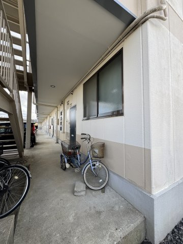 年間想定賃料1,239.6万　想定利回り8.2％　鉄骨マンションのその他共用部分