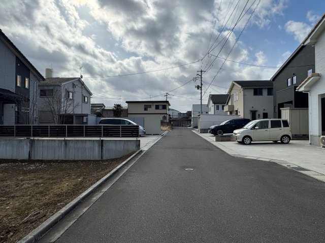 年間想定賃料1,239.6万　想定利回り8.2％　鉄骨マンションの周辺