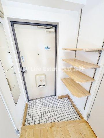 クレール久米川の玄関