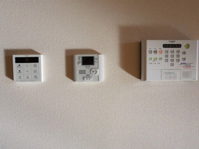 【セキュリティ】 | シェグラヴェート | モニター付インターホン（オートロック仕様）・ALSOKホームセキュリティ標準搭載