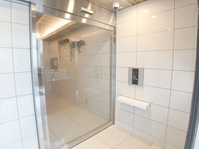 【エントランス】 | リュミアン堀田テラス【名古屋市賃貸・宅配ボックス】