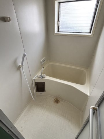 佐糠町東一丁目　一棟アパートの浴室