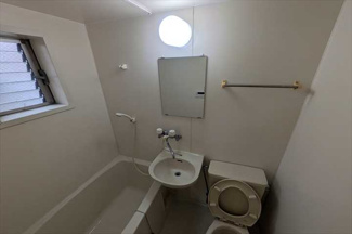 【浴室】 | フェアコート亀戸 | 亀戸の賃貸物件。
「フェアコート亀戸」のことなら(株)メイワ・エステートへお任せください。