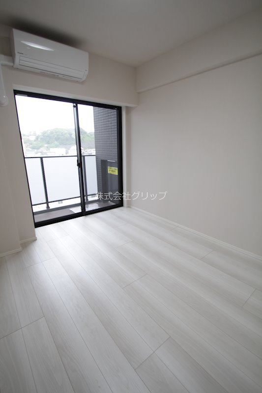 Le'a横濱天王町駅前通りの洋室