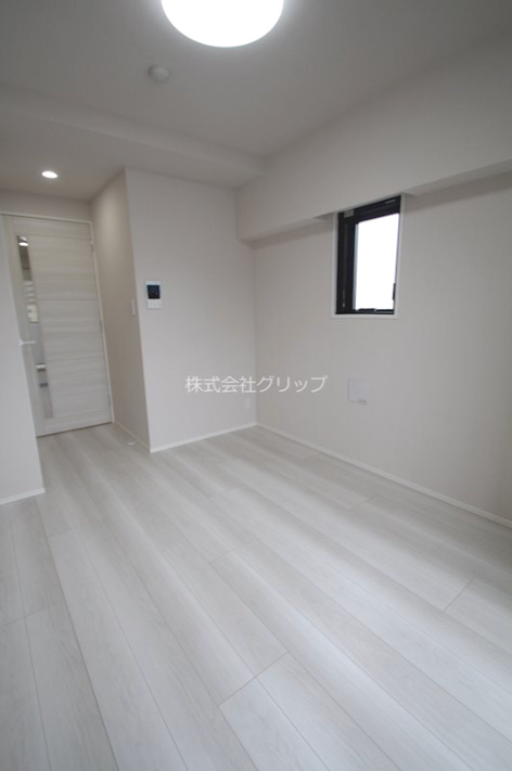 Le'a横濱天王町駅前通りの洋室