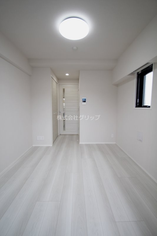 Le'a横濱天王町駅前通りの居間・リビング