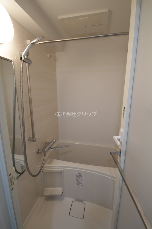 Le'a横濱天王町駅前通りの浴室