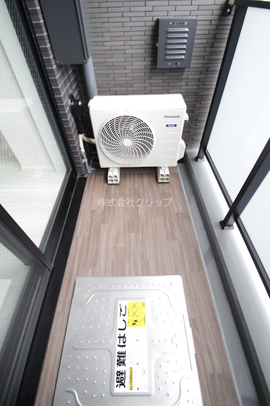 Le'a横濱天王町駅前通りのバルコニー