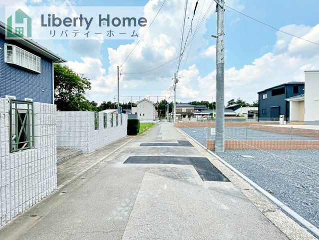 第1常総市坂手町　新築戸建　3号棟の前面道路含む現地写真