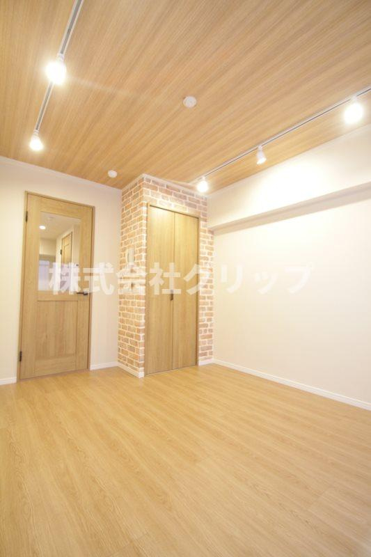 ライオンズマンション伊勢佐木長者町の洋室