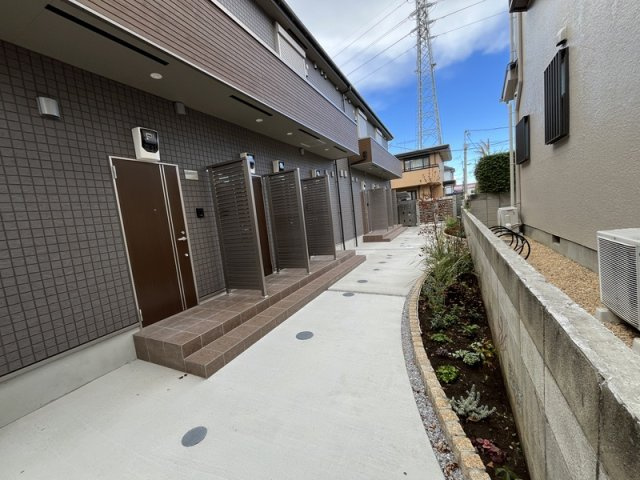 Casa Simpatia Koganeiのエントランス