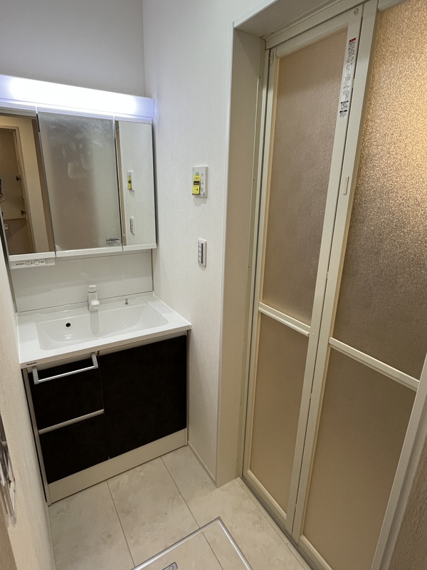 Casa Simpatia Koganeiの洗面所