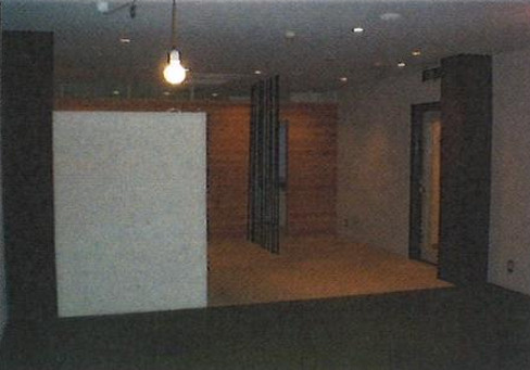 S&Yビル　吉村店舗のエントランス