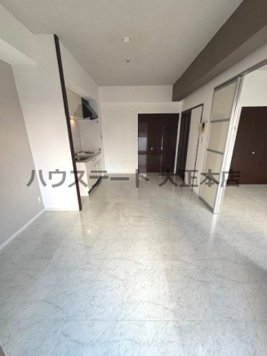 【居間・リビング】 | エルミタージュ難波Ⅲ 仲介手数料無料