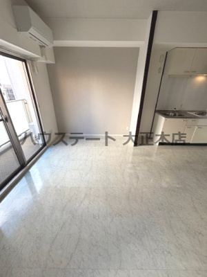 【居間・リビング】 | エルミタージュ難波Ⅲ 仲介手数料無料