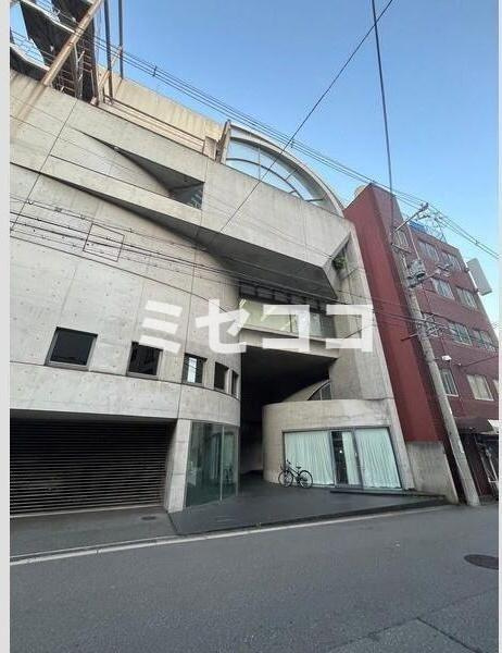 UAKビルの外観パース