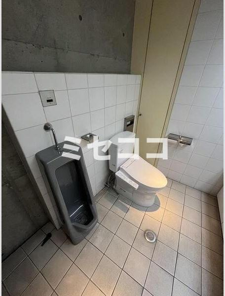 UAKビルのトイレ