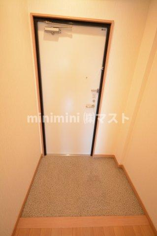 大阪市此花区島屋３丁目のアパートの玄関