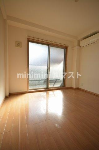 大阪市此花区島屋３丁目のアパートの居間・リビング