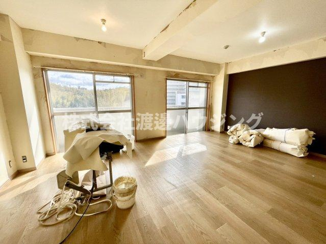 クレアメゾン千里の居間・リビング