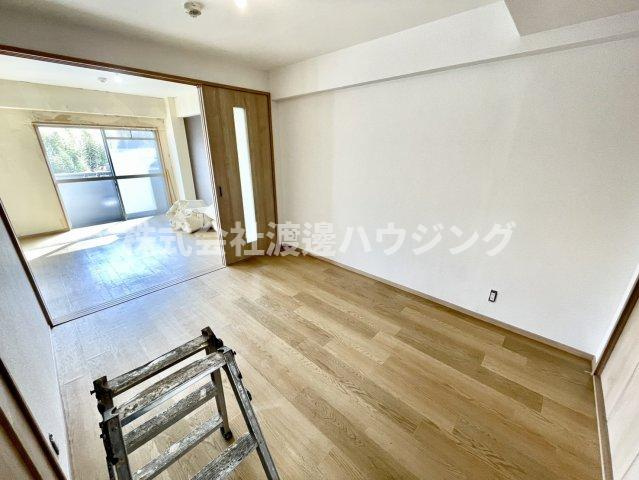 クレアメゾン千里の寝室