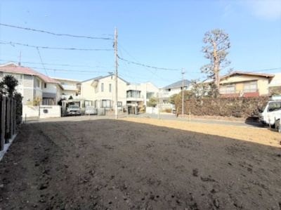 【外観】 | 【仲介手数料４５０万円が無料！】■角地■成城学園駅１５分の高台 | 諸費用４５０万円ＯＦＦキャンペーン！
家計応援の限界に挑戦中！
詳細は「諸費用」欄をご確認下さい！
■成城学園駅１５分
■角地で陽当り良好
■お好きなハウスメーカーで建築可
■無料で間取図作成可