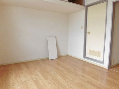 【洋室】 | ハーヴィーフラット | 別号室画像