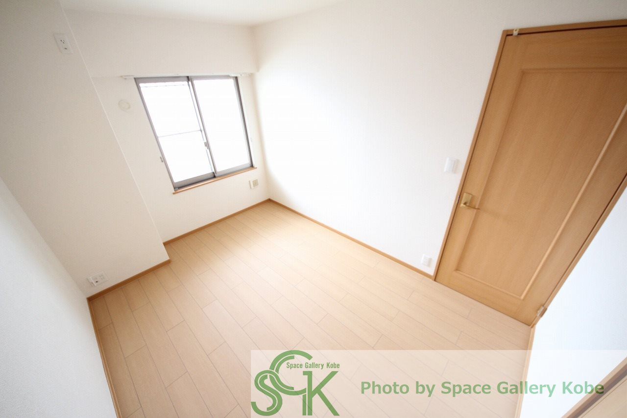 リシアンサス　ポピーの寝室|※お部屋により仕様が異なる場合があります。