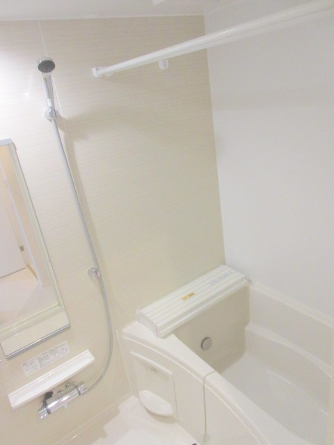 Ｆｕｎｎｙ　ｔｅｒｍｓの浴室|疲れた体を癒せる追い焚き・乾燥機能付きバスルーム