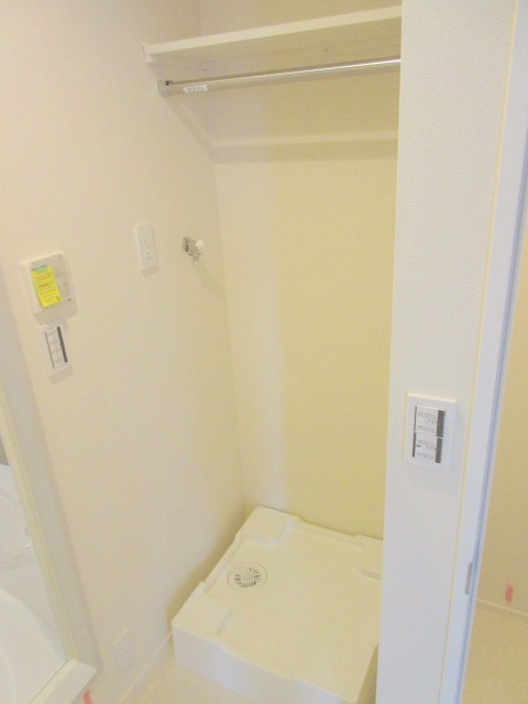 Ｆｕｎｎｙ　ｔｅｒｍｓの内装|便利な収納棚付き脱衣所