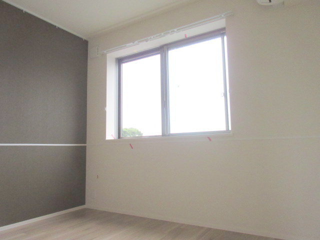 Ｆｕｎｎｙ　ｔｅｒｍｓの洋室|2面採光で明るい雰囲気のお部屋です