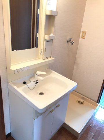 MTタウンの独立洗面台