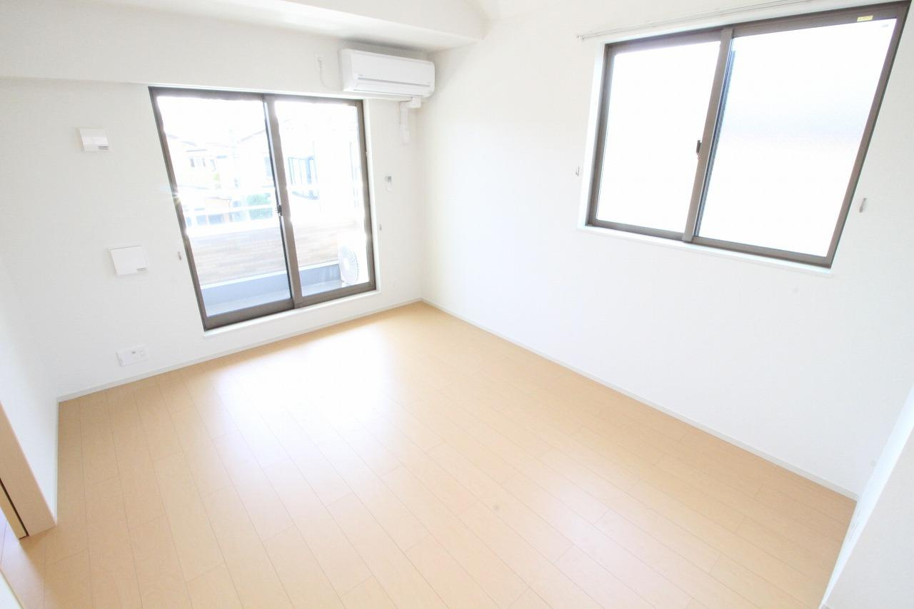 クレモンティーヌ　Aの寝室|※お部屋により仕様が異なる場合があります※
