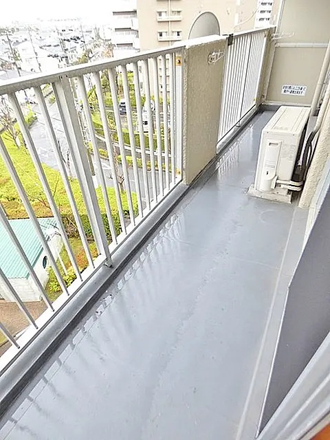 芦屋緑1住宅のバルコニー