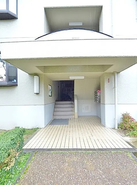 芦屋緑1住宅のエントランス