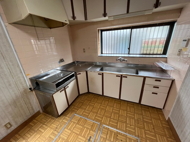 河内⻑野市北⻘葉台貸家のキッチン