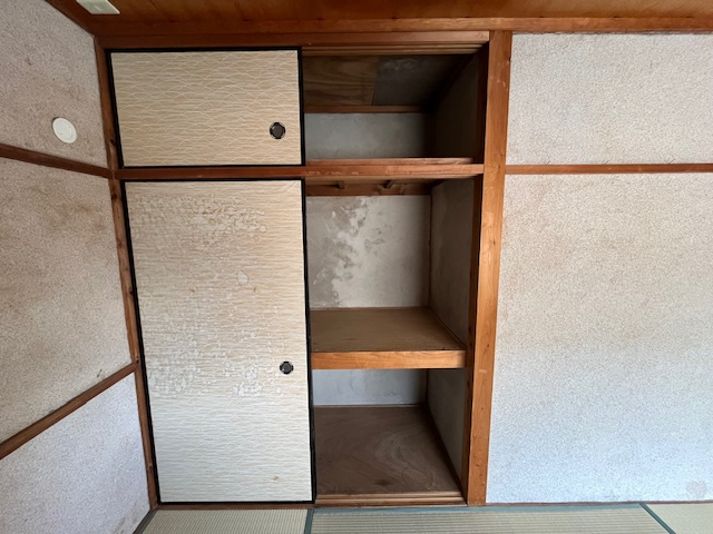 河内⻑野市北⻘葉台貸家の収納
