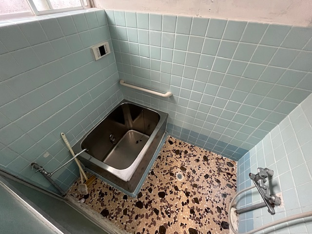 河内⻑野市北⻘葉台貸家の浴室