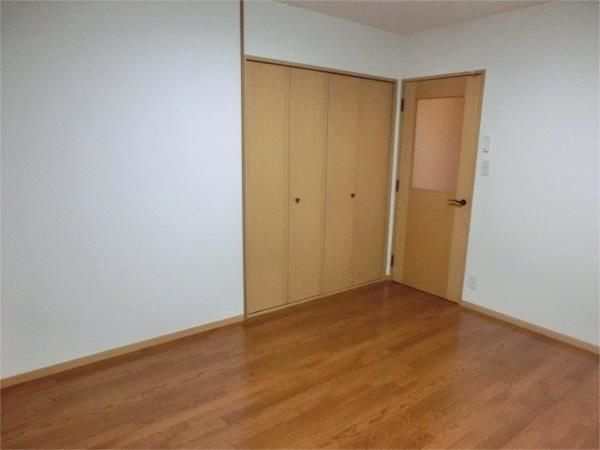 コーポ岩崎第２の寝室