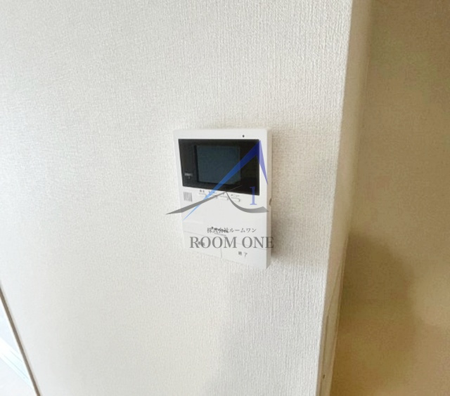 グラン・ルミエール北千住のセキュリティ|モニター付きインターホンです。