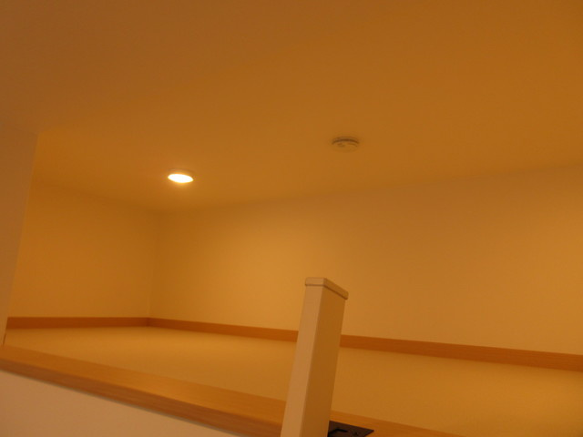 調布市調布ケ丘４丁目のアパートの寝室