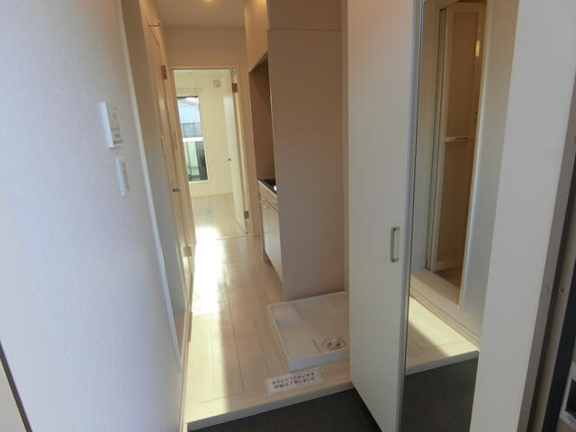 調布市富士見町４丁目のアパートの玄関