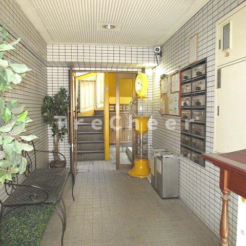 シェソワウイン2のエントランス